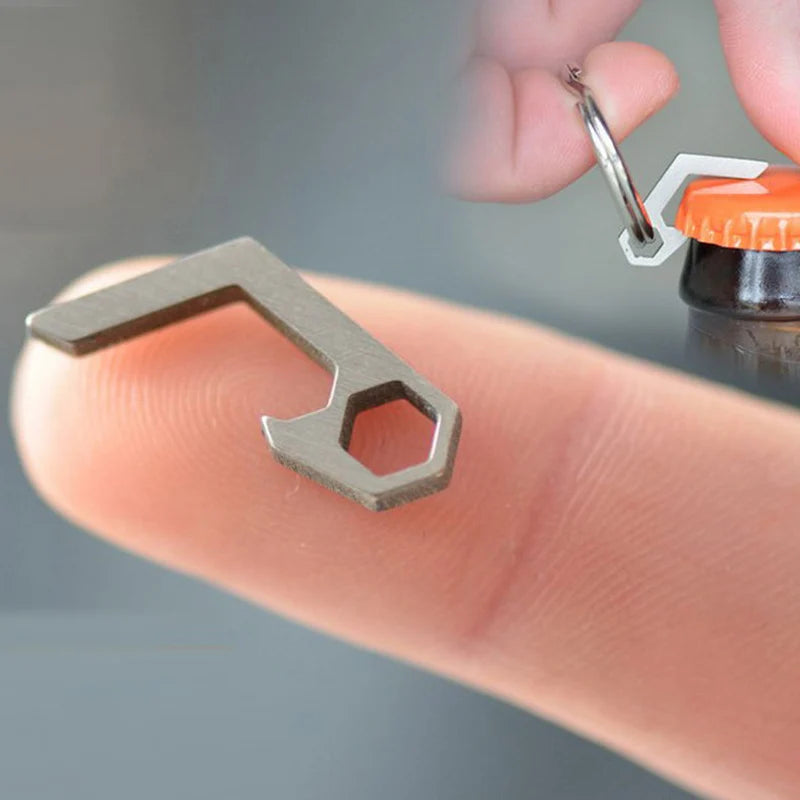 EDC Mini Bottle Opener Keyring – Lightweight Pocket Tool for Camping & Outdoor
